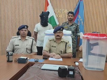 देवघर में अवैध कार्बाइन के साथ युवक गिरफ्तार